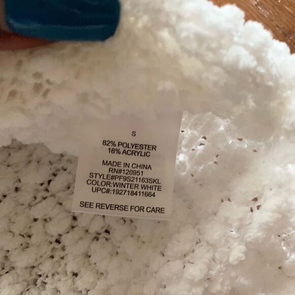 Pink Republic White ‎ Cowl Neck Sweater - Picture 10 of 10